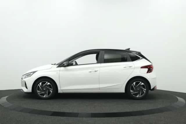 Hyundai i20 (2021) thumbnail 5