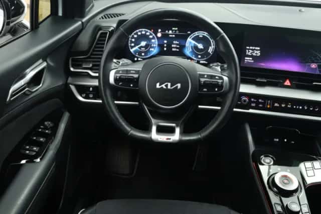 Kia Sportage (2024) thumbnail 3