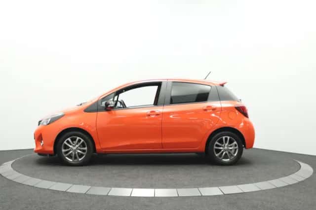 Toyota Yaris (2016) thumbnail 6