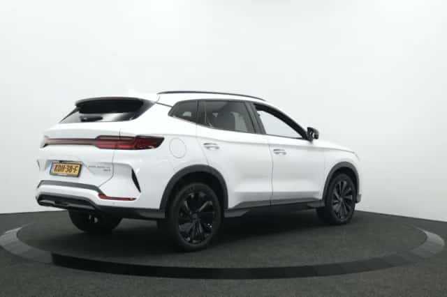 BYD Seal U (2025) thumbnail 2