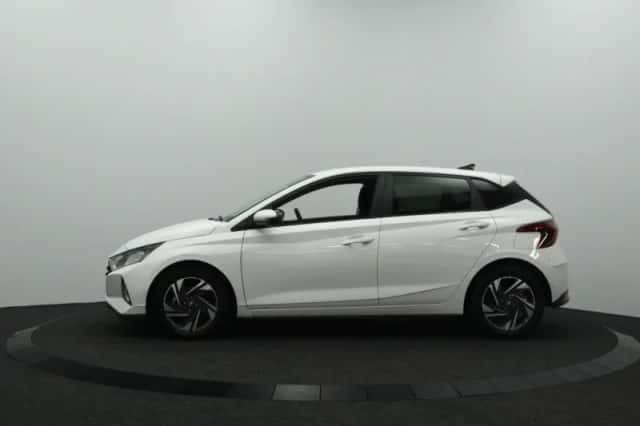 Hyundai i20 (2022) thumbnail 5