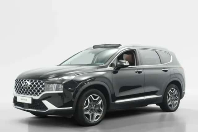 Hyundai Santa Fe (2023) thumbnail 1