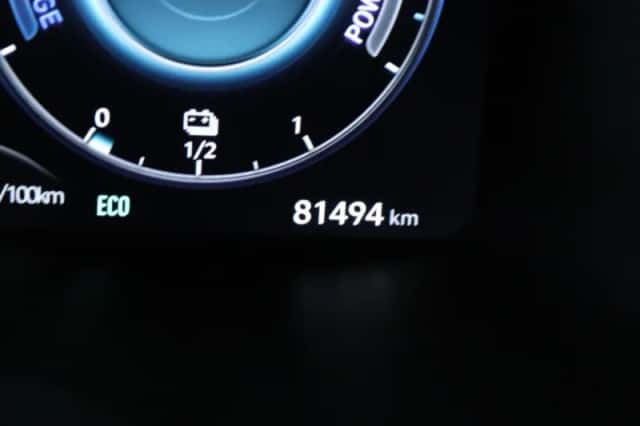 Hyundai Santa Fe (2023) thumbnail 4