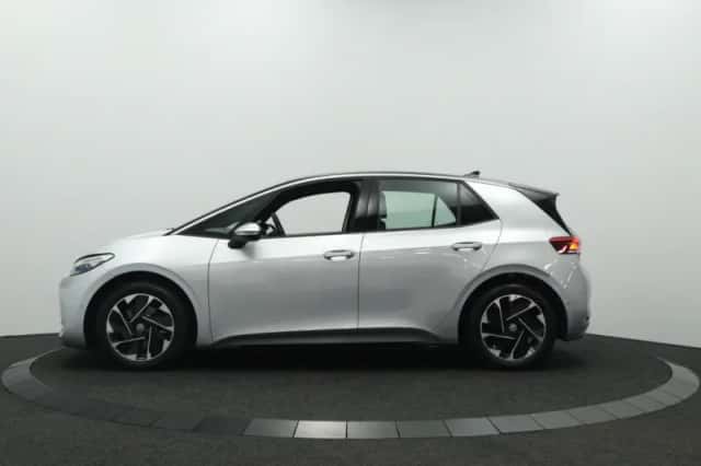 Volkswagen ID.3 (2024) thumbnail 6
