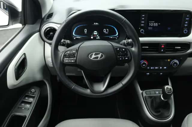 Hyundai i10 (2025) thumbnail 3
