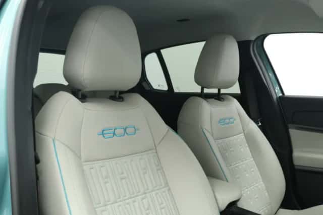 Fiat 600e (2025) thumbnail 3