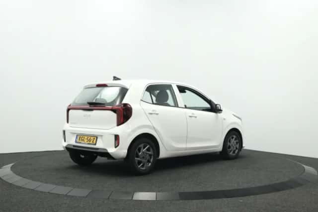 Kia Picanto (2025) thumbnail 2