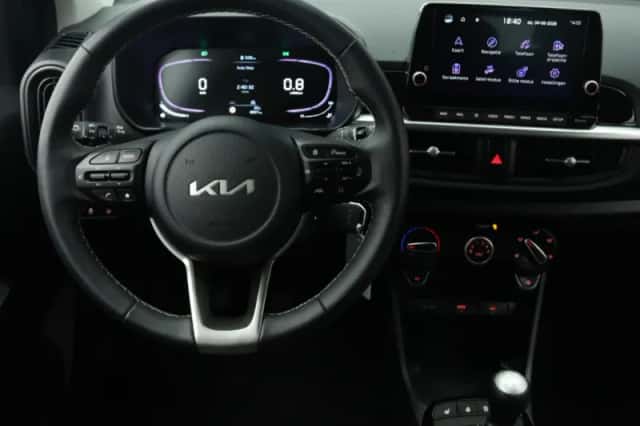 Kia Picanto (2025) thumbnail 3