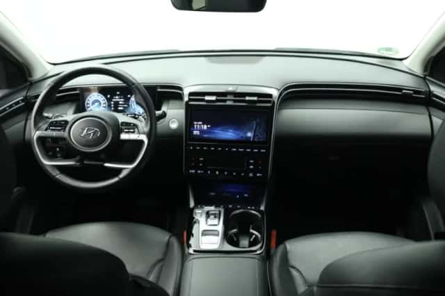 Hyundai Tucson (2022) thumbnail 3