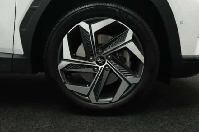 Hyundai Tucson (2022) thumbnail 6