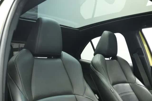 Toyota Yaris Cross (2022) thumbnail 4