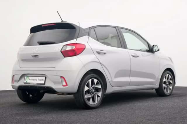 Hyundai i10 (2025) thumbnail 2