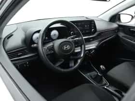 Hyundai i20 (2024) thumbnail 3