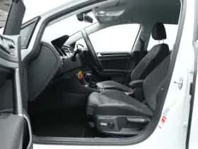Volkswagen Golf (2020) thumbnail 17