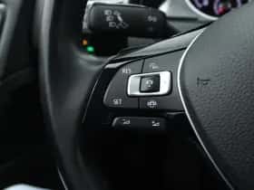 Volkswagen Golf (2020) thumbnail 27