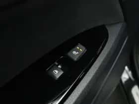 Kia Sportage (2023) thumbnail 28