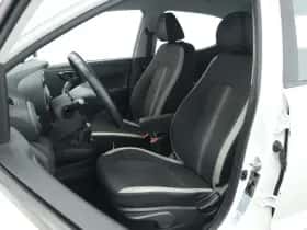 Hyundai i10 (2022) thumbnail 11