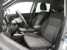 Suzuki Vitara (2023) thumbnail 11