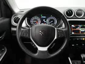Suzuki Vitara (2023) thumbnail 3