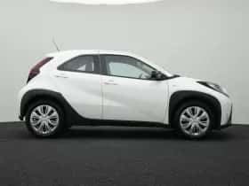 Toyota Aygo (2023) thumbnail 11