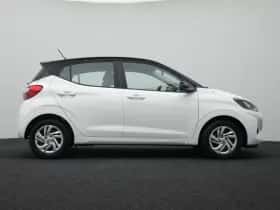 Hyundai i10 (2022) thumbnail 11