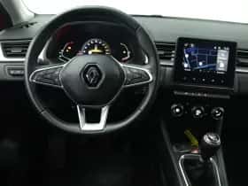 Renault Captur (2023) thumbnail 3