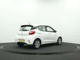 Hyundai i10 (2021) thumbnail 2