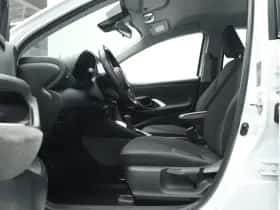 Toyota Yaris (2021) thumbnail 14