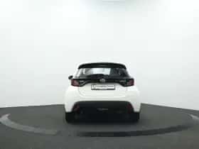 Toyota Yaris (2021) thumbnail 8