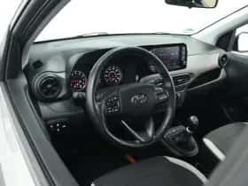 Hyundai i10 (2022) thumbnail 22