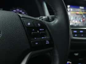 Hyundai Tucson (2017) thumbnail 32