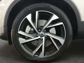 Volvo XC40 (2023) thumbnail 8