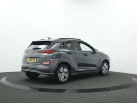 Hyundai Kona (2019) thumbnail 2