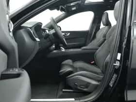 Volvo XC60 (2025) thumbnail 16