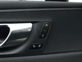 Volvo XC60 (2025) thumbnail 18