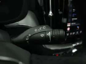 Volvo XC60 (2025) thumbnail 32