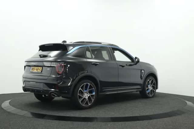 Lynk & Co 01 (2023) thumbnail 2