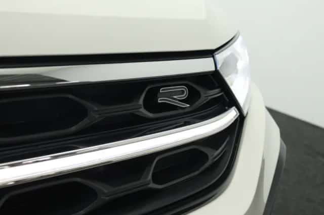 Volkswagen T-Roc (2022) thumbnail 3