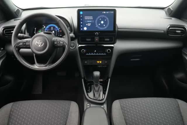 Toyota Yaris Cross (2026) thumbnail 3