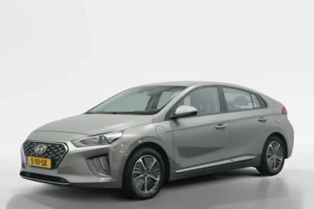 Hyundai Ioniq (2022) thumbnail 1
