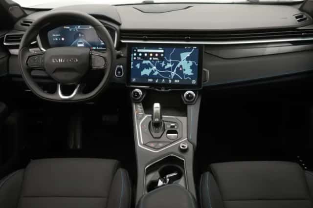 Lynk & Co 01 (2024) thumbnail 3