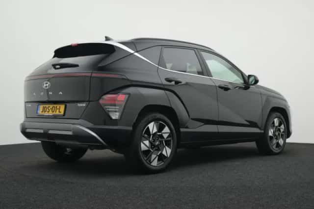 Hyundai Kona (2025) thumbnail 2