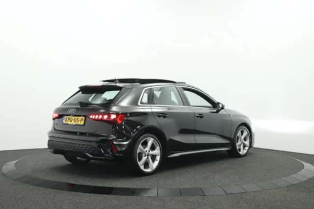 Audi A3 (2025) thumbnail 2