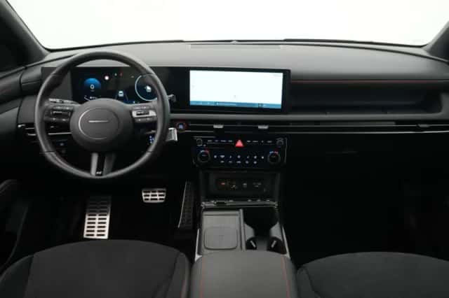 Hyundai Tucson (2025) thumbnail 3