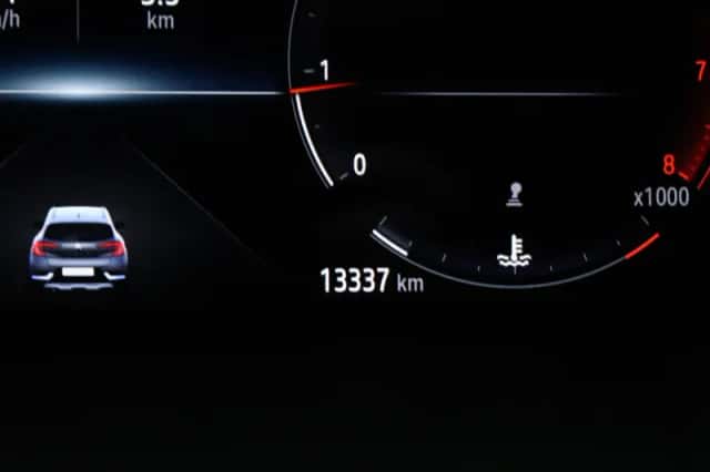 Renault Captur (2023) thumbnail 4