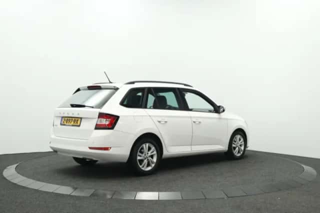 Škoda Fabia (2022) thumbnail 2