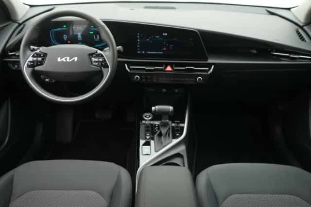 Kia Niro (2025) thumbnail 3