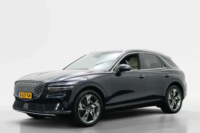 Genesis GV70 Electrified (2022) thumbnail 1