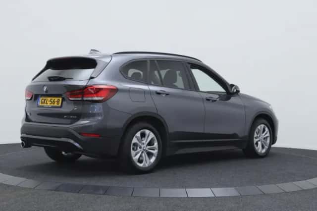BMW X1 (2021) thumbnail 2