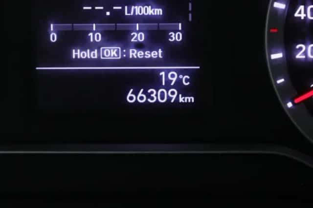 Hyundai i10 (2023) thumbnail 4